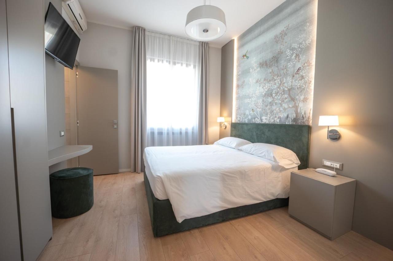Albergo Ristorante Il Terziere トレビ エクステリア 写真
